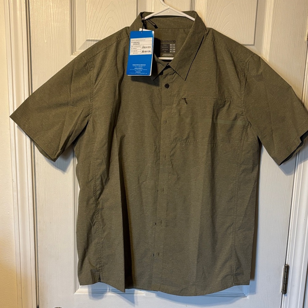 NWT- XL Shimano Olive Green Casual Short-Sleeve Button Down Shirt.